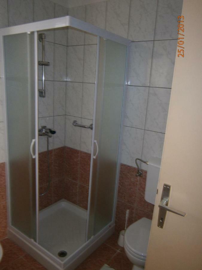 Apartments Sandra Novigrad Istria Exterior foto