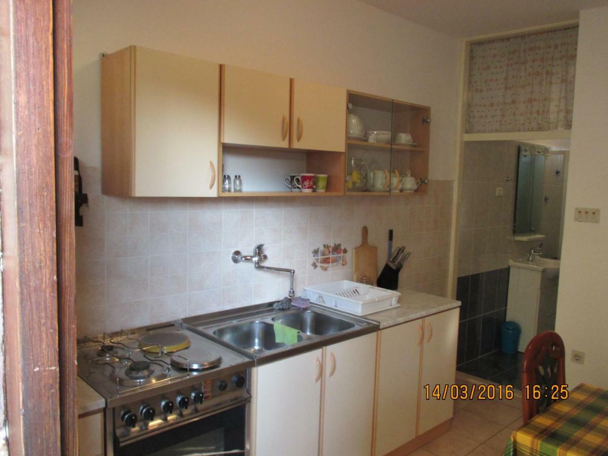 Apartments Sandra Novigrad Istria Exterior foto