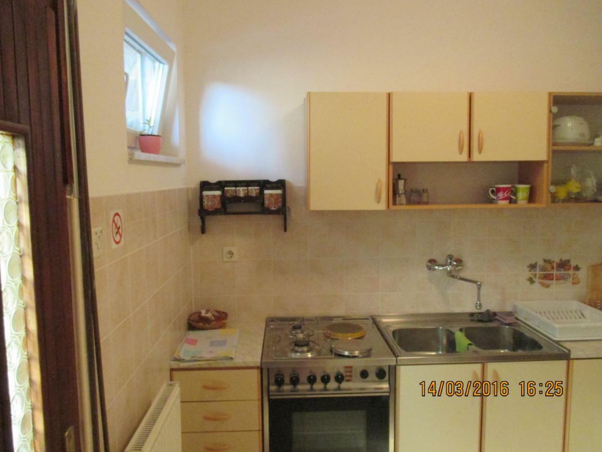 Apartments Sandra Novigrad Istria Exterior foto
